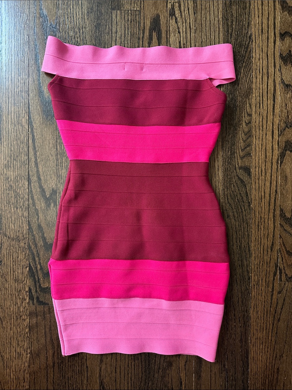 superdown Strapless Colorblock Bandage Dress in Light Pink, Hot Pink & Burgundy - Picture 3 of 6